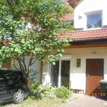 Charmantes Haus 100m Vom Entfernt Fuer 6 Personen By Interhome *