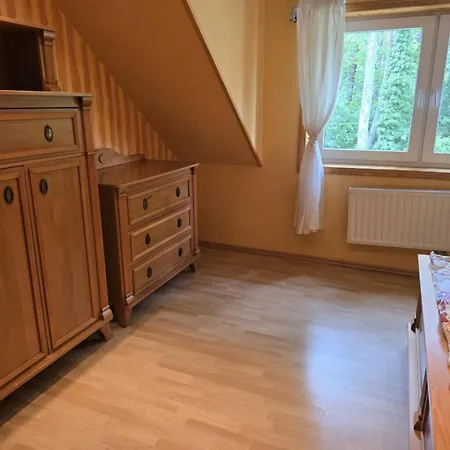 Dom wakacyjny Charmantes Haus 100m Vom Entfernt Fuer 6 Personen By Interhome *