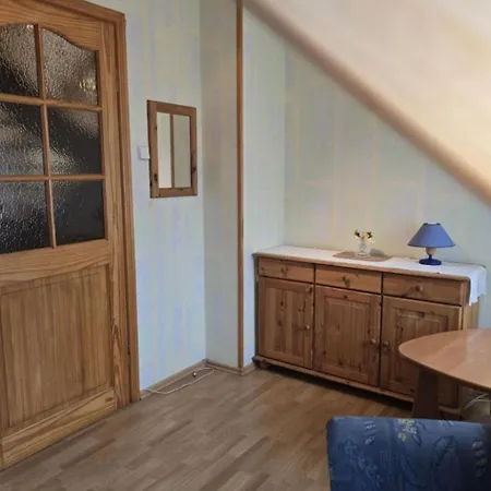 بيت للعطل Charmantes Haus 100m Vom Entfernt Fuer 6 Personen By Interhome بوبيروفو