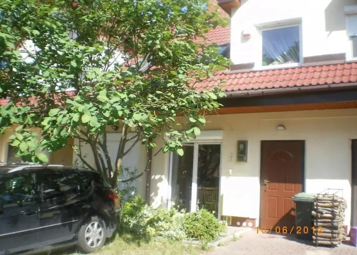 Charmantes Haus 100m Vom Entfernt Fuer 6 Personen By Interhome *