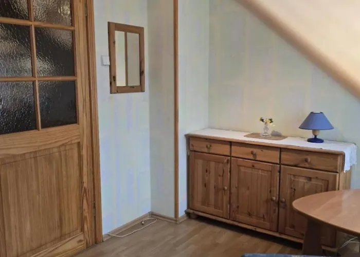 Ferienhaus Charmantes Haus 100m Vom Entfernt Fuer 6 Personen By Interhome Pobierowo