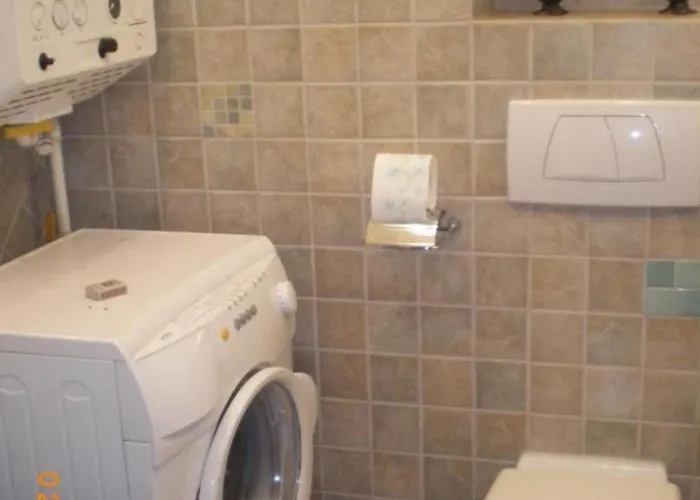 Charmantes Haus 100m Vom Entfernt Fuer 6 Personen By Interhome