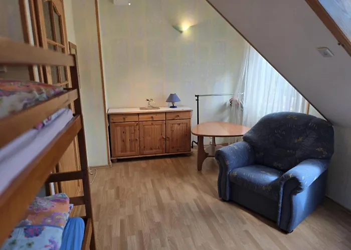 Charmantes Haus 100m Vom Entfernt Fuer 6 Personen By Interhome Pobierowo